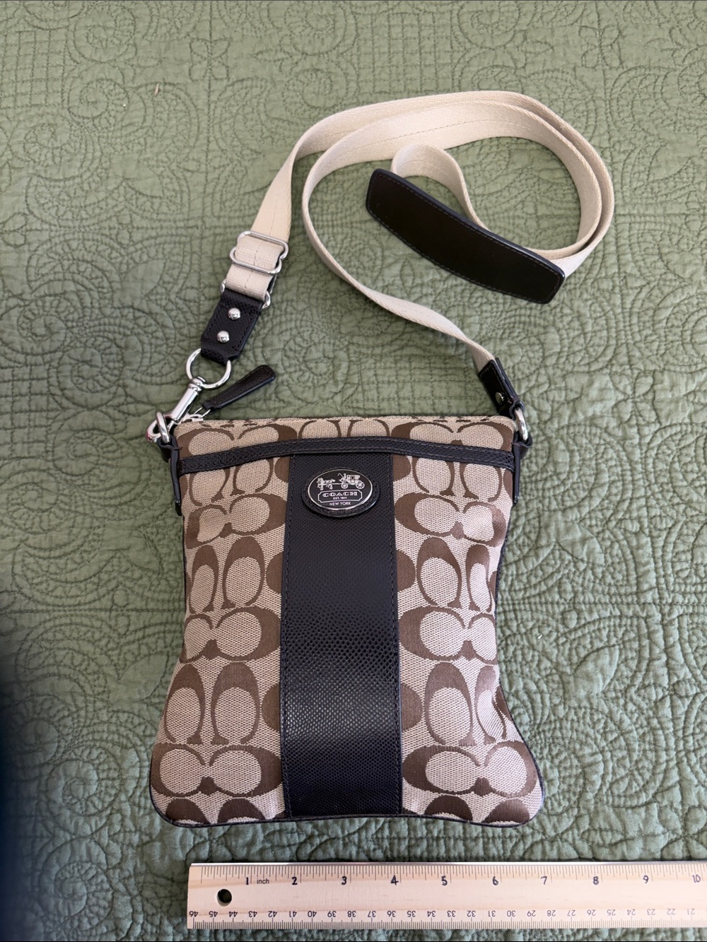 Coach swing pack crossbody signature canvas & leather